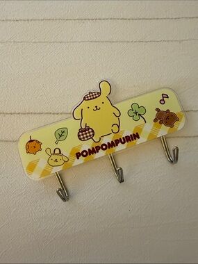 Pompompurin Acrylic 3 Wall Hooks